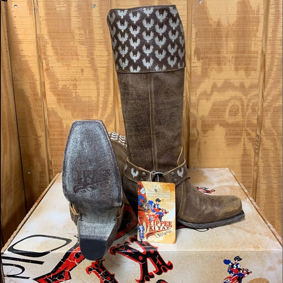 Yippee Ki Yay by Old Gringo - Picture 2 of 3